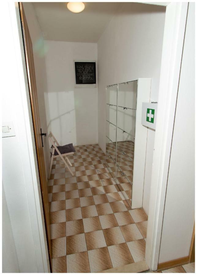 Large Apartment Between Split And Trogir Kaštela Esterno foto